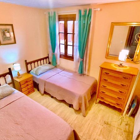 Beautiful Apartment Near Lamata Beach With Panorama Sea View!!! تورّيفيِخا المظهر الخارجي الصورة
