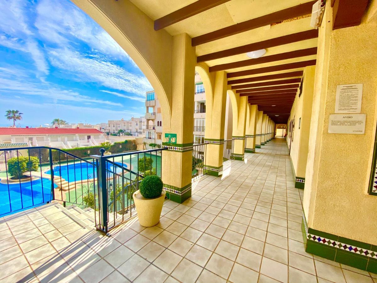 Beautiful Apartment Near Lamata Beach With Panorama Sea View!!! تورّيفيِخا المظهر الخارجي الصورة