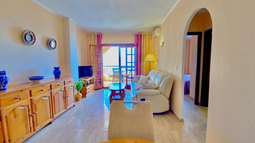 Beautiful Apartment Near Lamata Beach With Panorama Sea View!!! تورّيفيِخا المظهر الخارجي الصورة