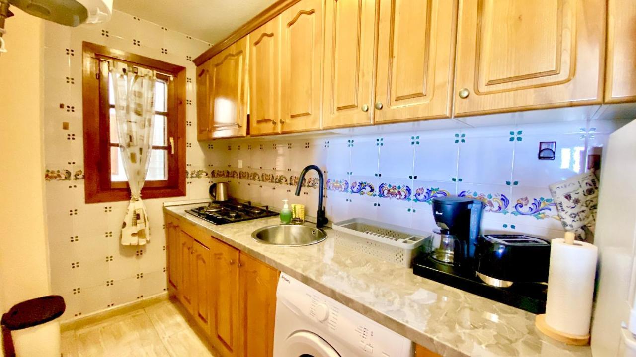 Beautiful Apartment Near Lamata Beach With Panorama Sea View!!! تورّيفيِخا المظهر الخارجي الصورة